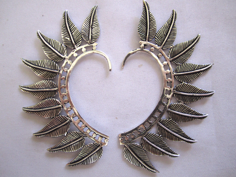 Mohawk Feather Ear Cuff - Silver